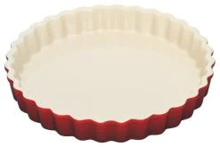 Le Creuset 1 1/2-Quart,9" Tart Dish, Cherry