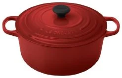 Le Creuset Signature Round 7.25-Quart Oven, Cherry