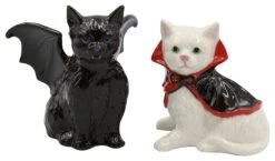 Cosmos Gifts Corp. Vampire & Dracula Cat Salt & Pepper Shaker
